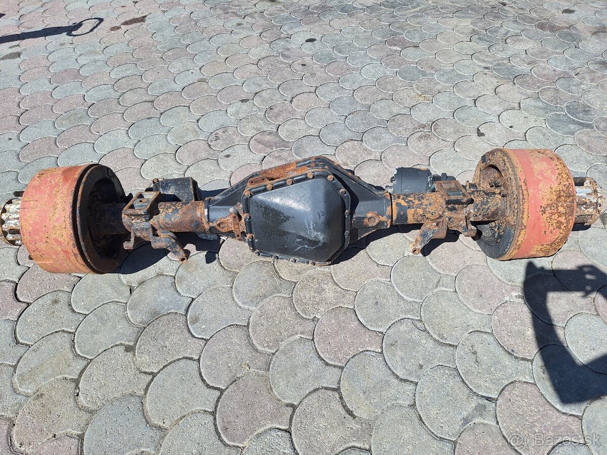 Zadná náprava MAN L2000-8.153