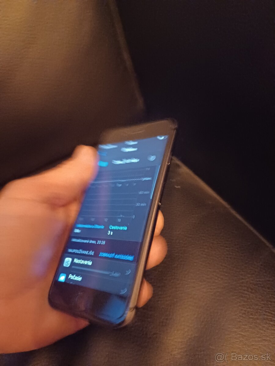 Predám krásný a plne funkčný Iphone 8 - 256GB verzia