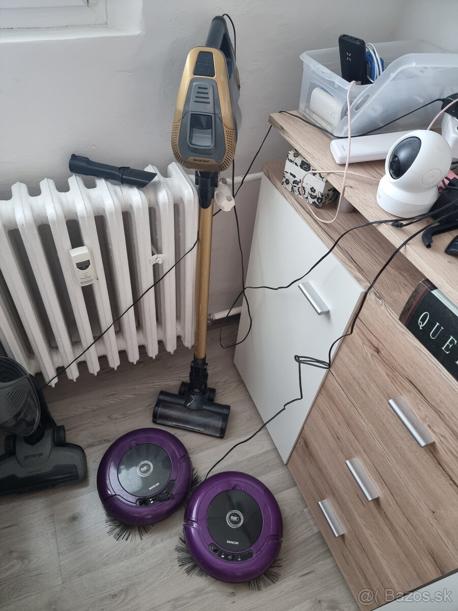 3 x Aku vysávač