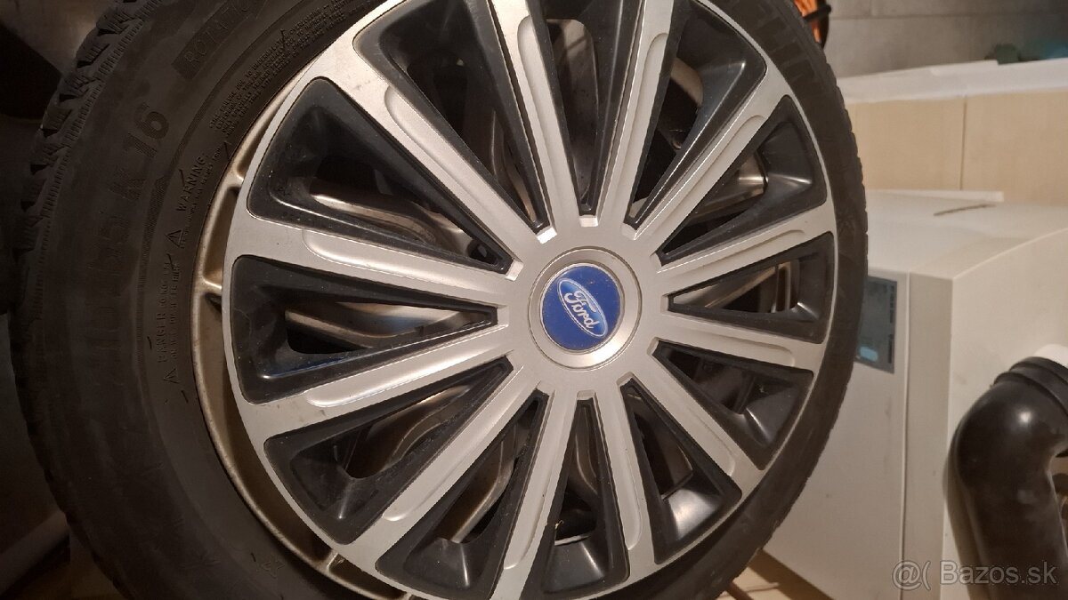 Puklice ford