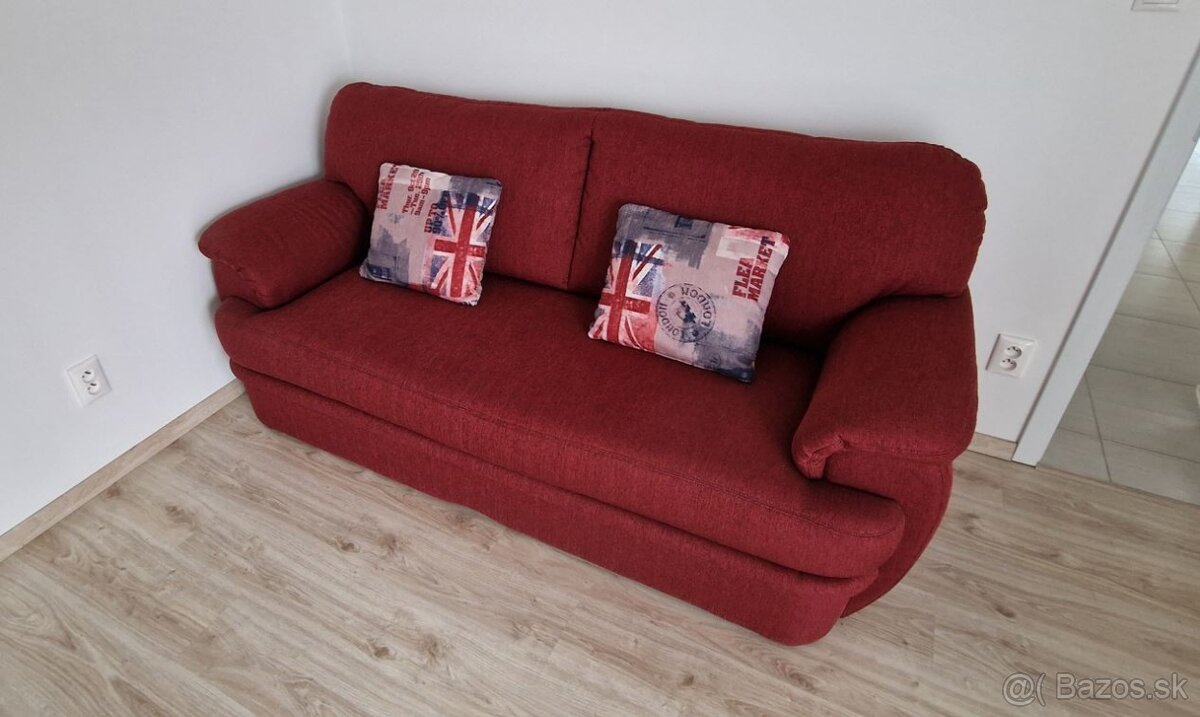 Rozkladacia pohovka.