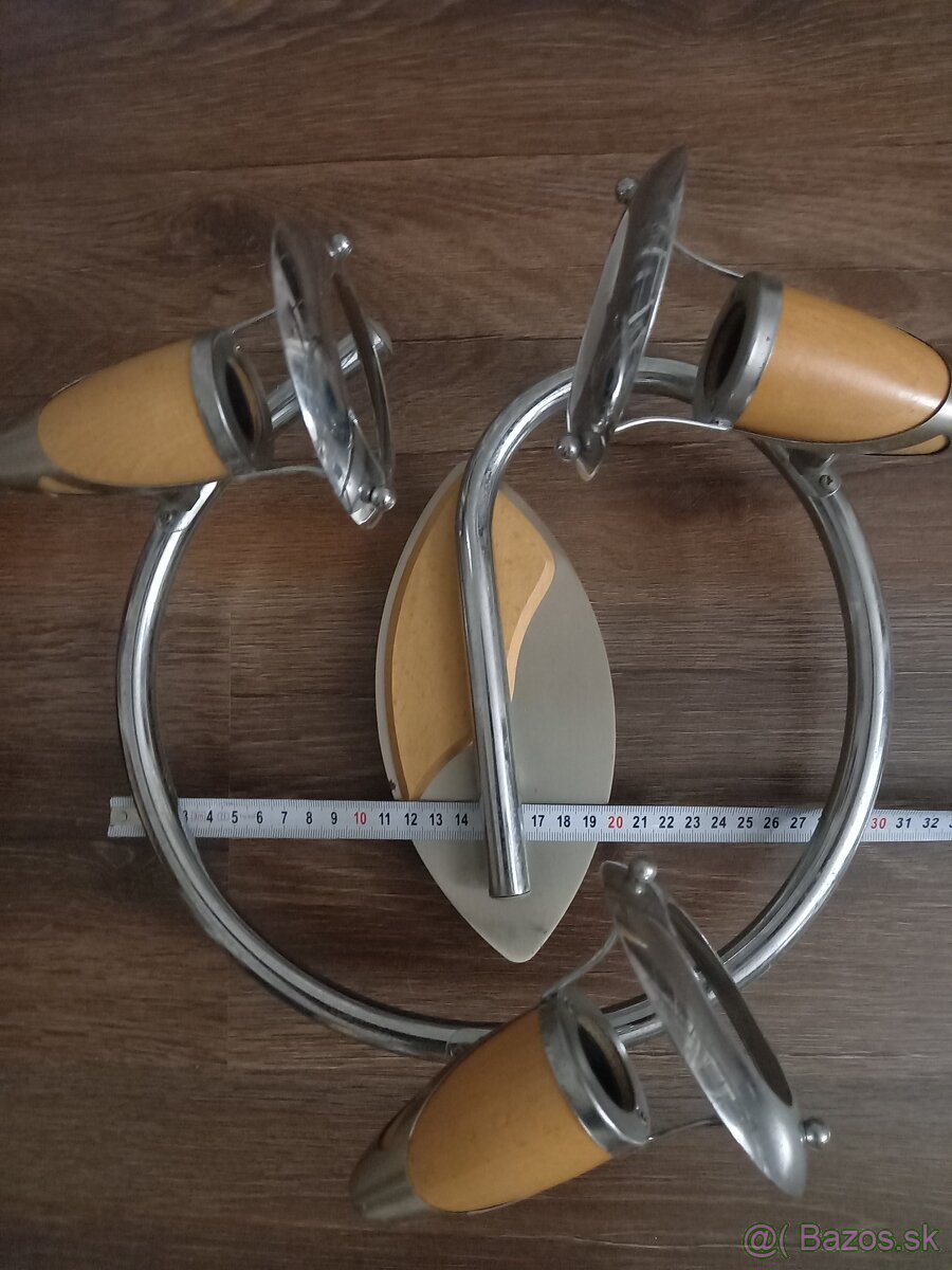 Stropné svetlo 3 ramenné