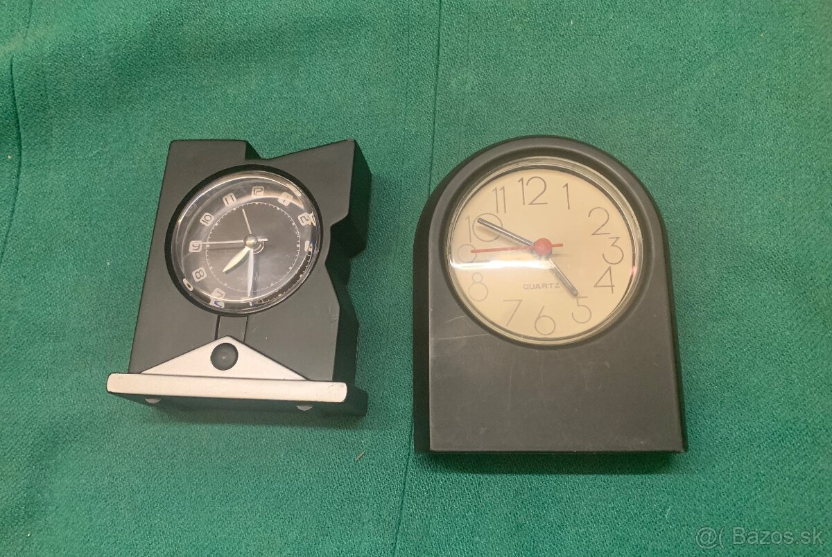 Predám retro hodiny 2 ks