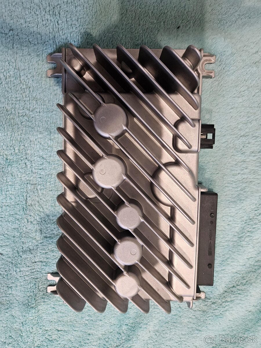 Zosilňovač Harman kardon VW