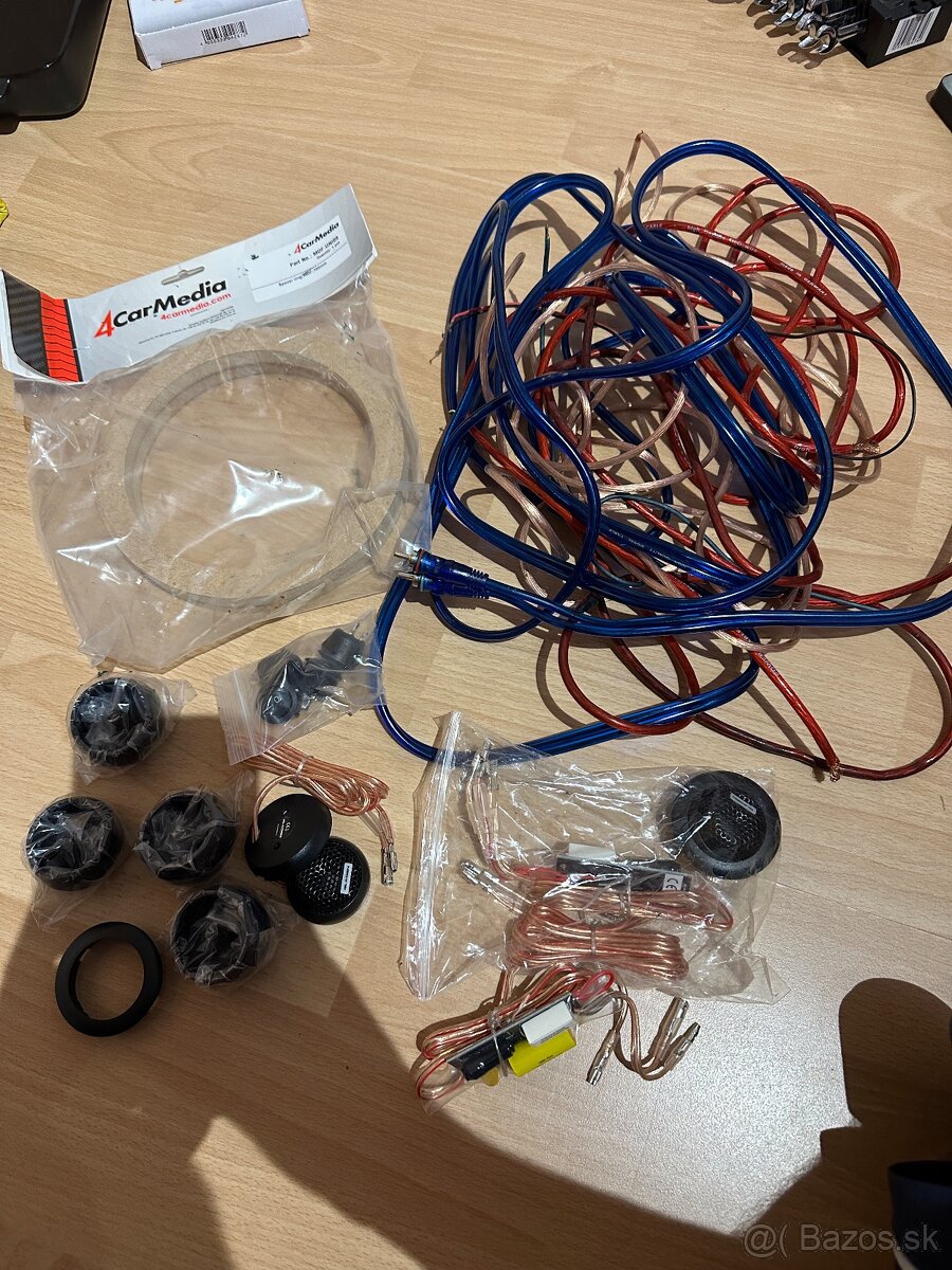 Predám kompletnú sadu audio doplnkov do auta – 15 €