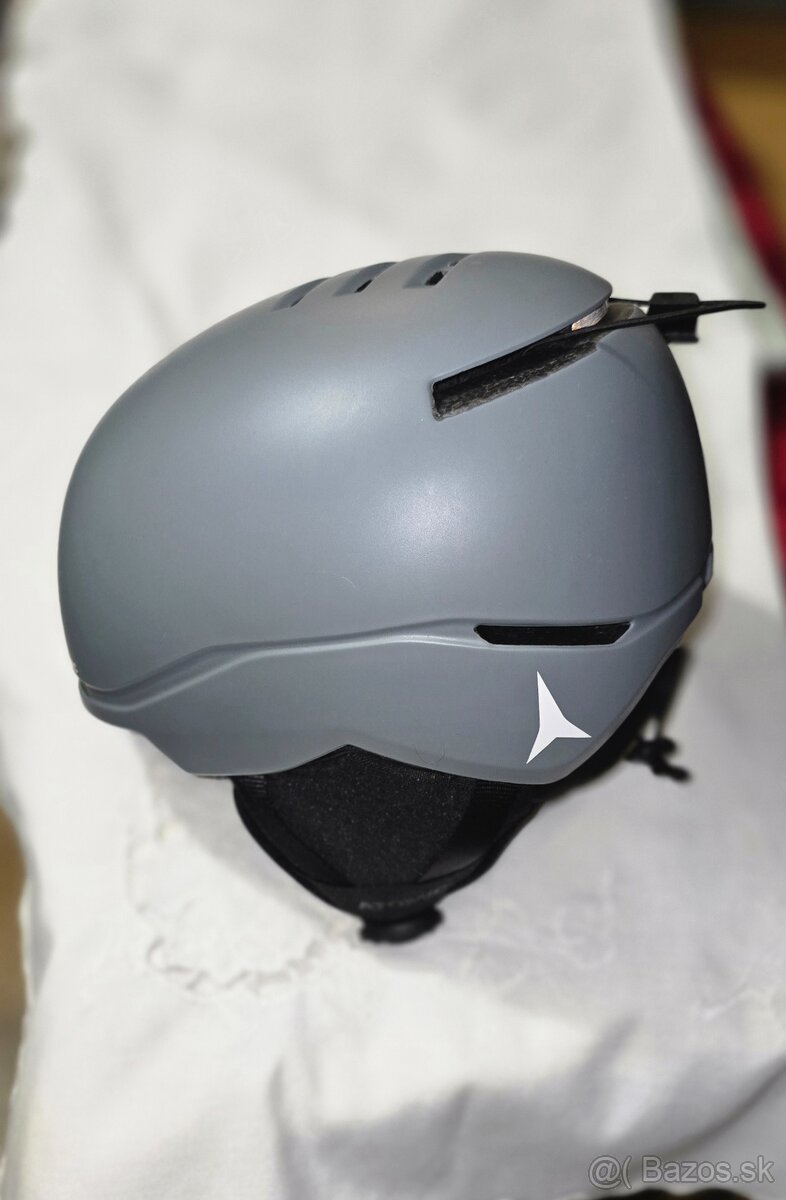 Lyžiarska prilba detská Atomic