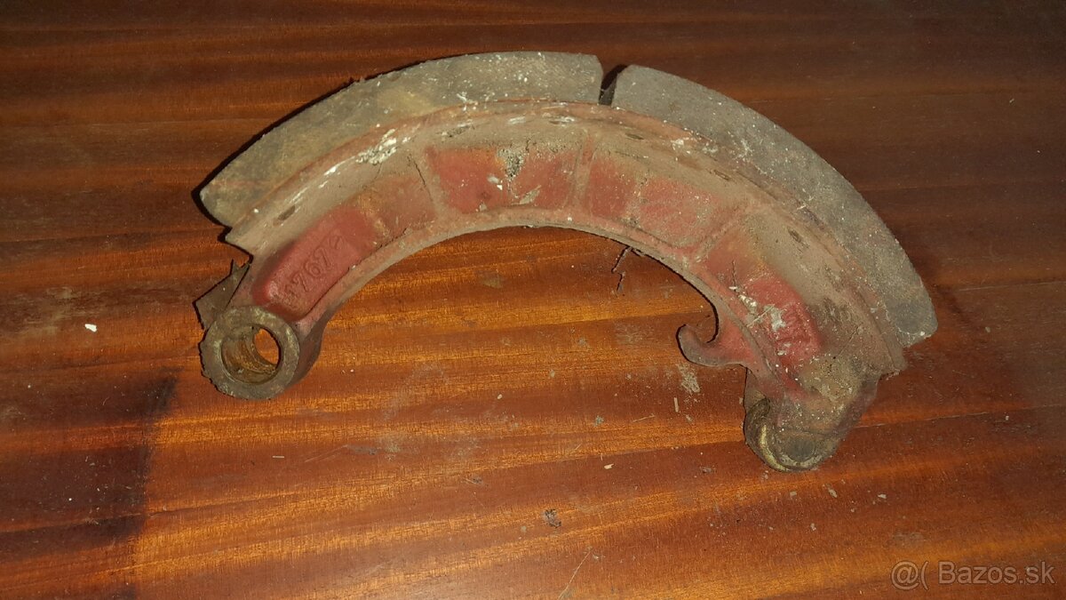 Brzdová čeľusť Tatra 148