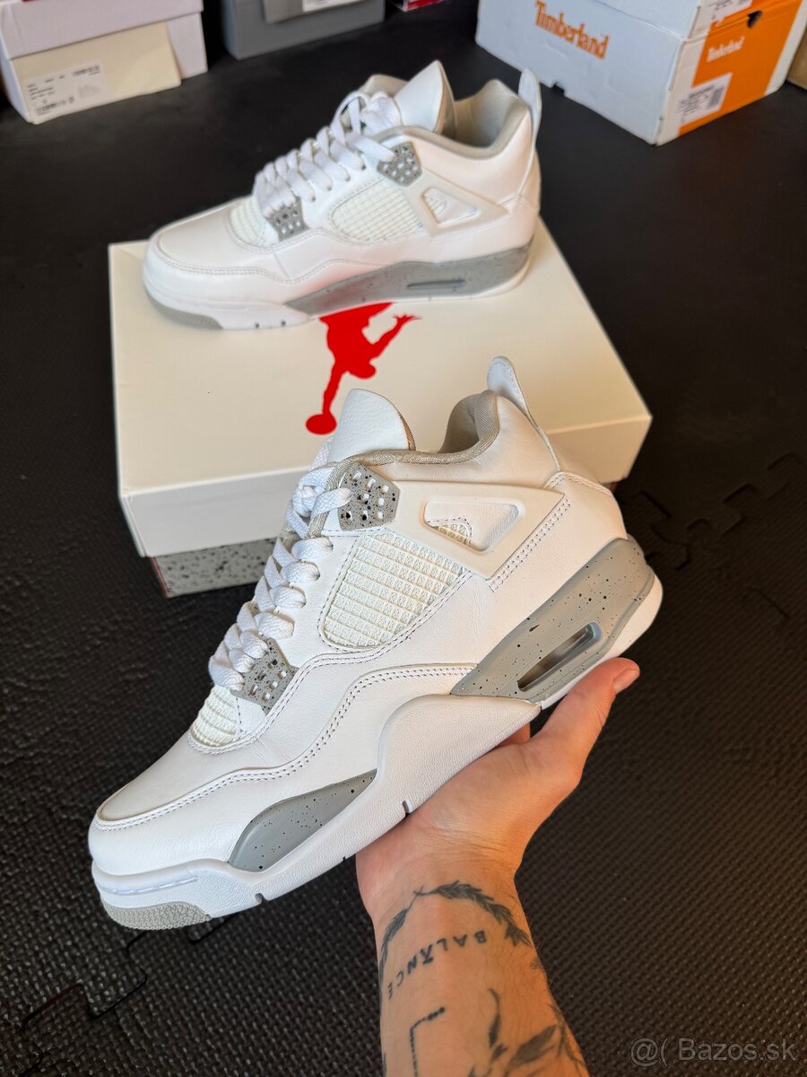 Nike Air Jordan 4 Oreo