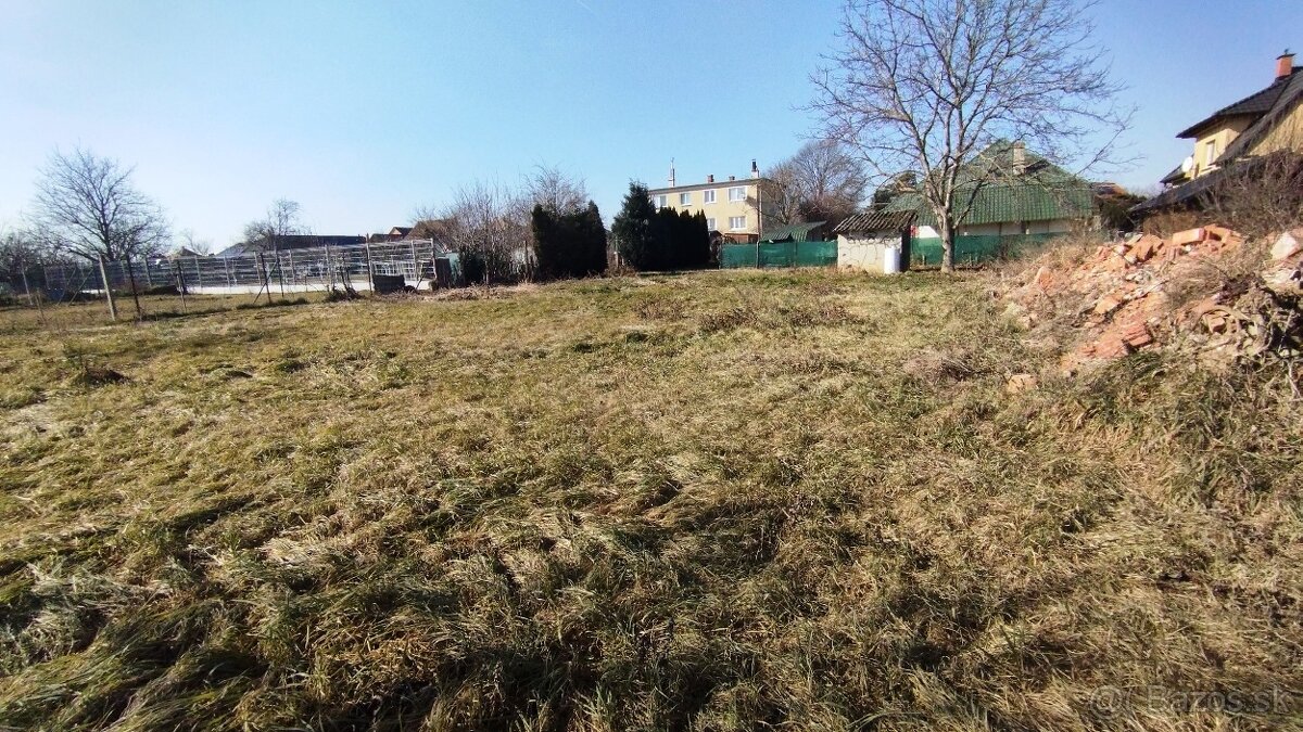 Predám stavebný pozemok v obci Veľký Ďur, Levice