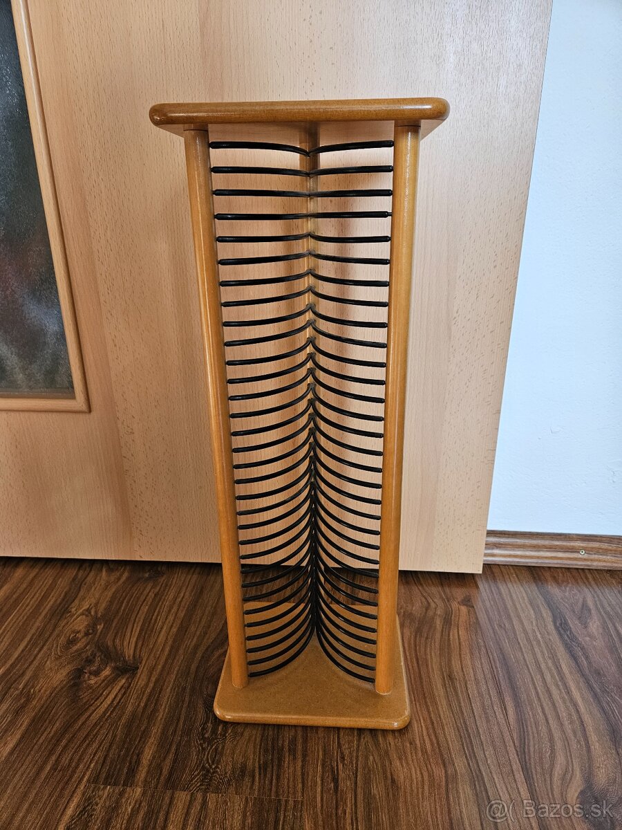 Predám stojan na CD