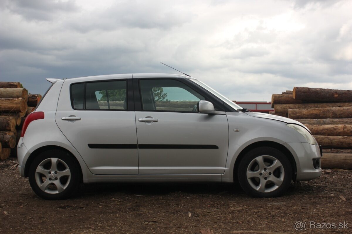 Suzuki SWIFT 1.3