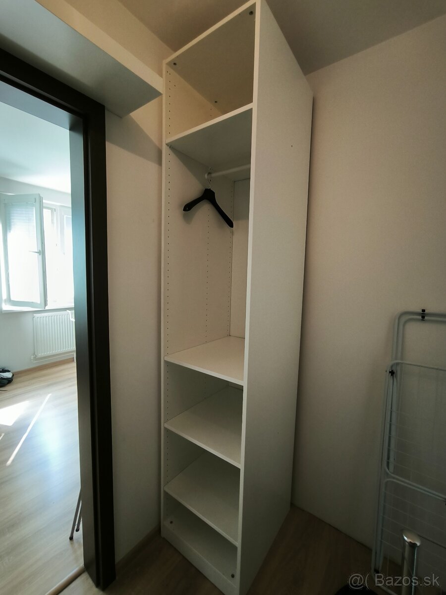 PAX skriňa
