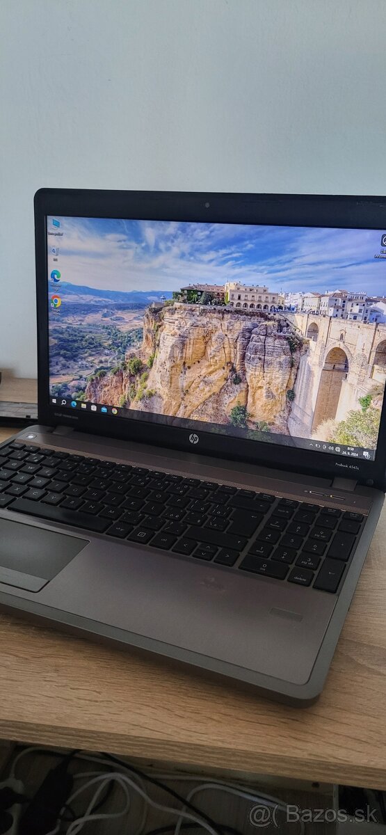 HP 4545s na diely/opravu