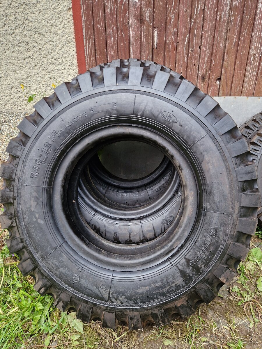 pneumatiky na vysokozdvižný vozík