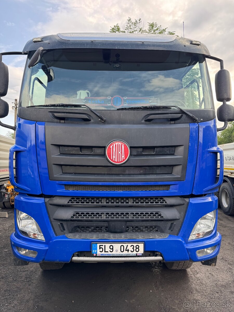 Tatra Phoenix 6x6 530koní