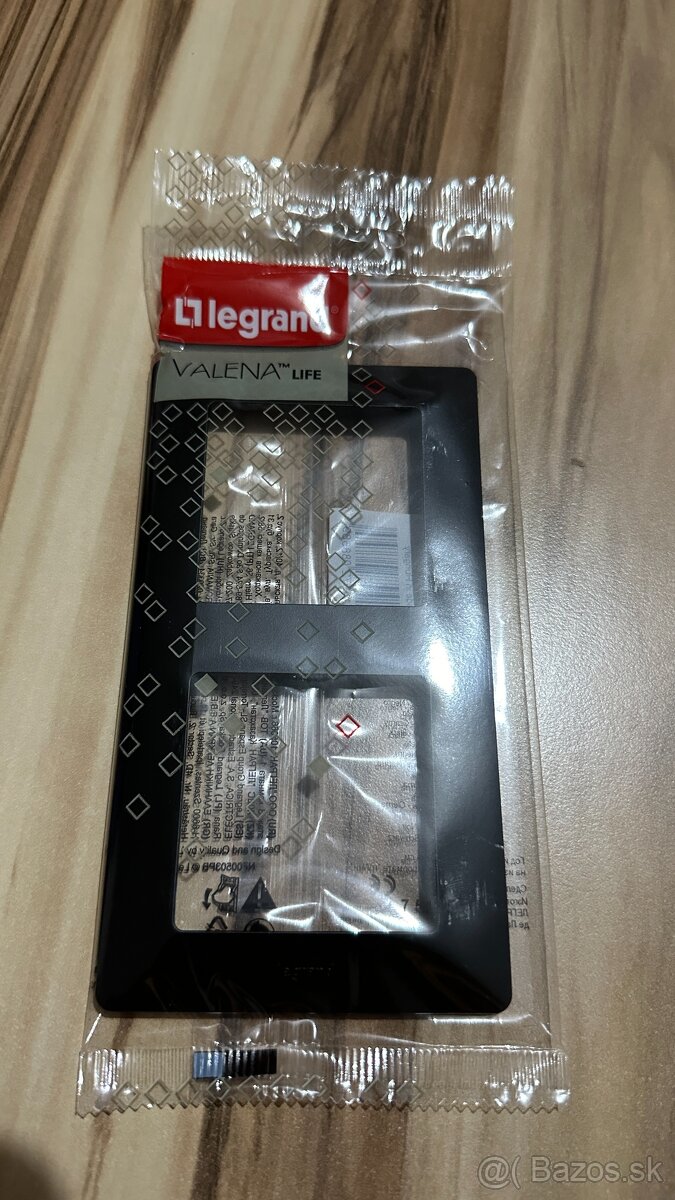 VALENA Life Čierne, vypínače,zásuvky,rámčeky nové