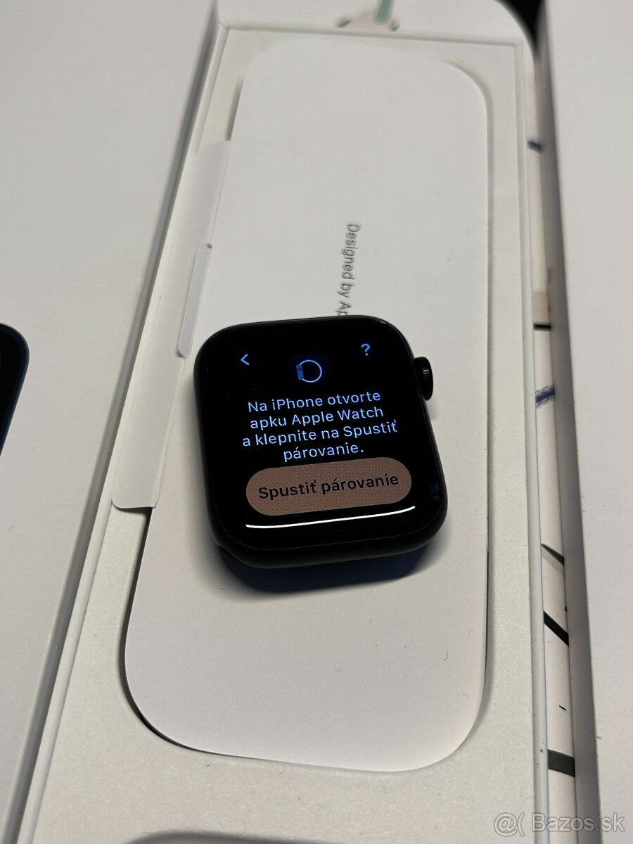 Apple Watch SE (Gen 2) 44mm Midnight GPS