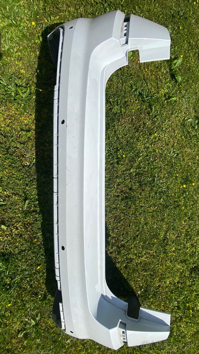 Škoda kamiq zadny naraznik