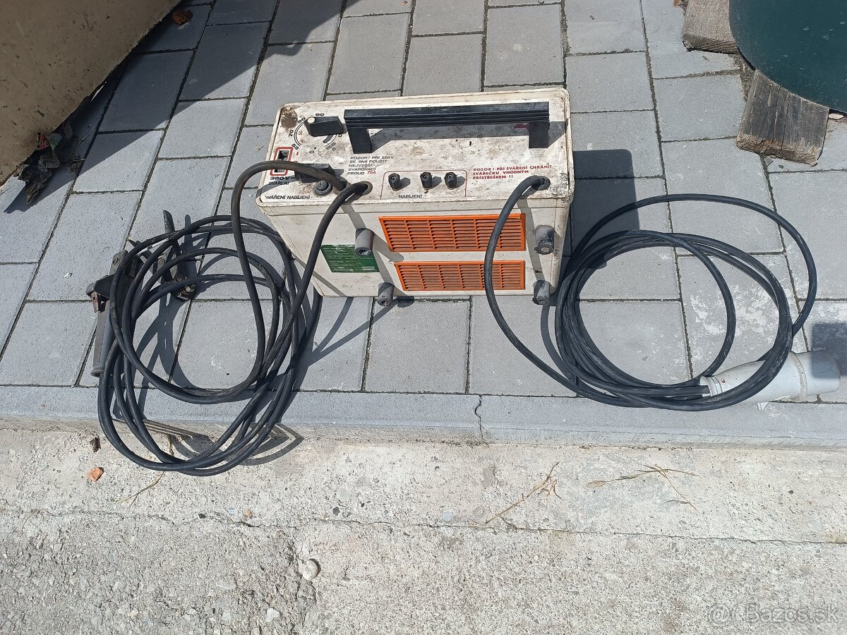 Zváračka elektrokov JS90FN