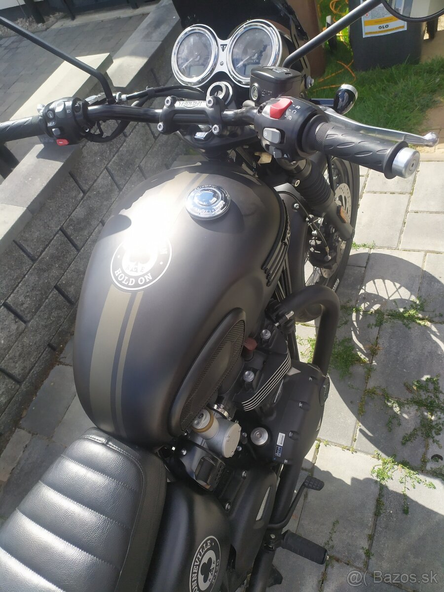 Triumph Bonneville T120 ACE