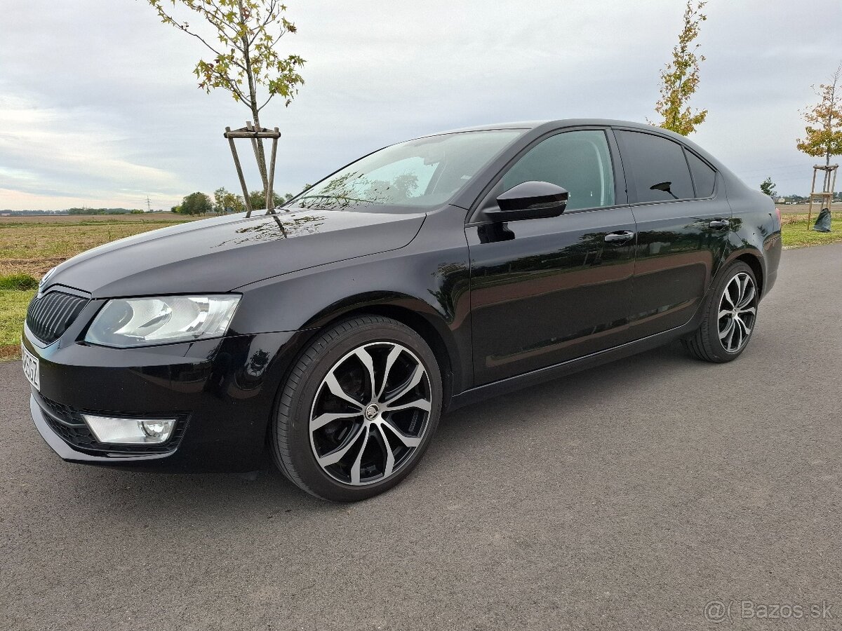Octavia 3 len 121000km.
