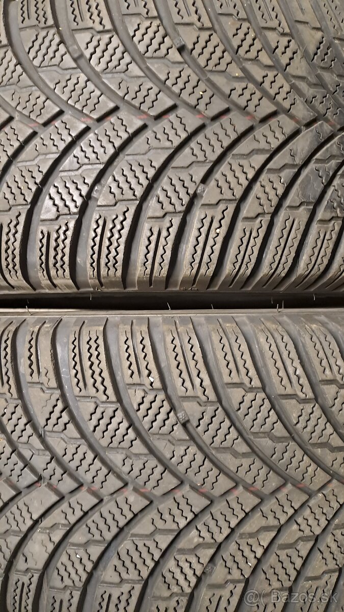 Predám 2ks jazdené zimne 225/60r18-104V Firestone