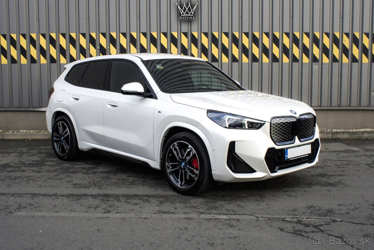 BMW iX1 xDrive30 M-paket, záruka, Harman/kardon, PPF DPH