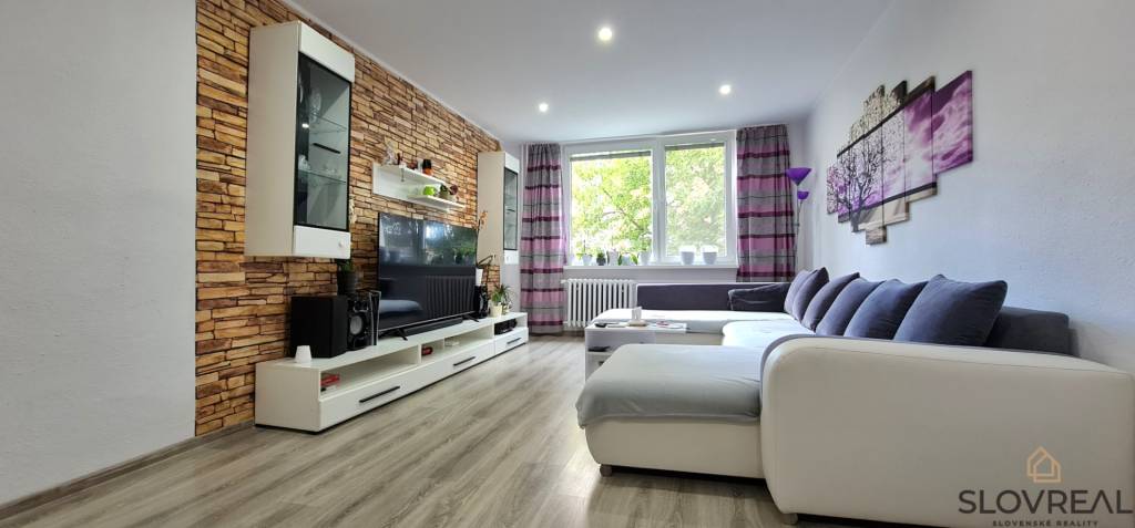 SLOVREAL predaj kompletne zrekonštruovaný 3-i byt, Žiar n/Hr