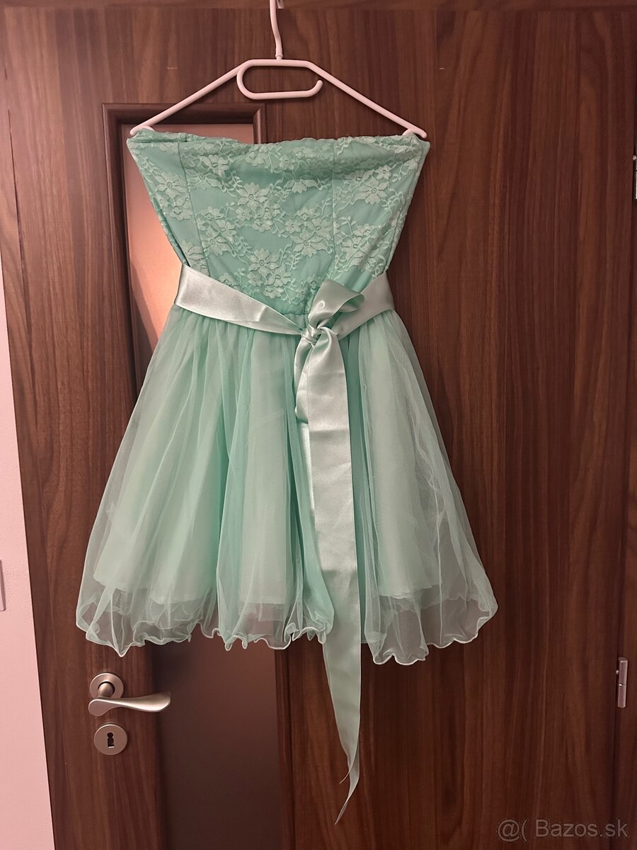 Damske šaty / zelenkavé