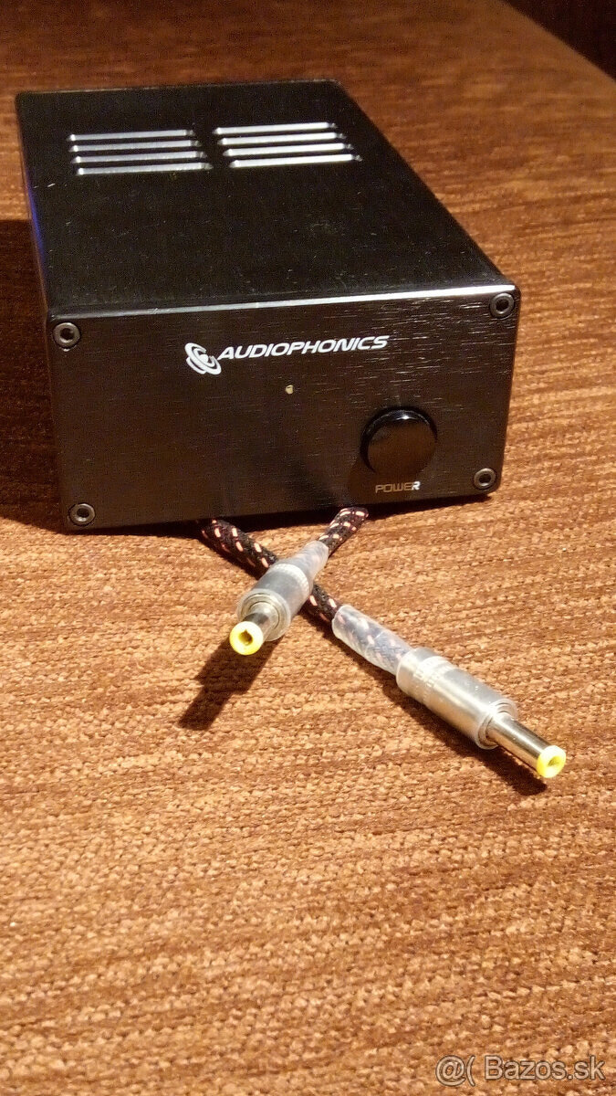 Predám lineárny napájací zdroj Audiophonics 12V