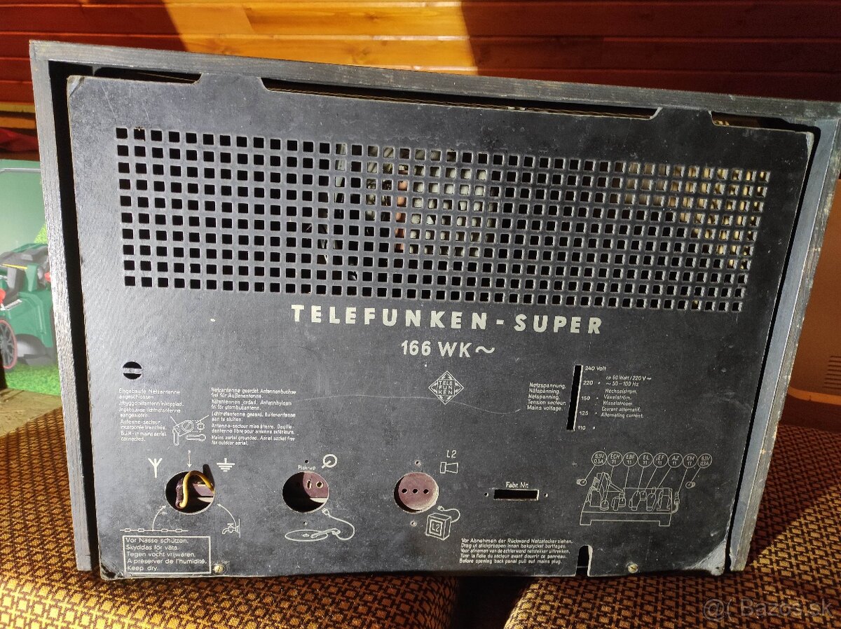 Staré rádio Telefunken 166 WK - historické starožitné rádio