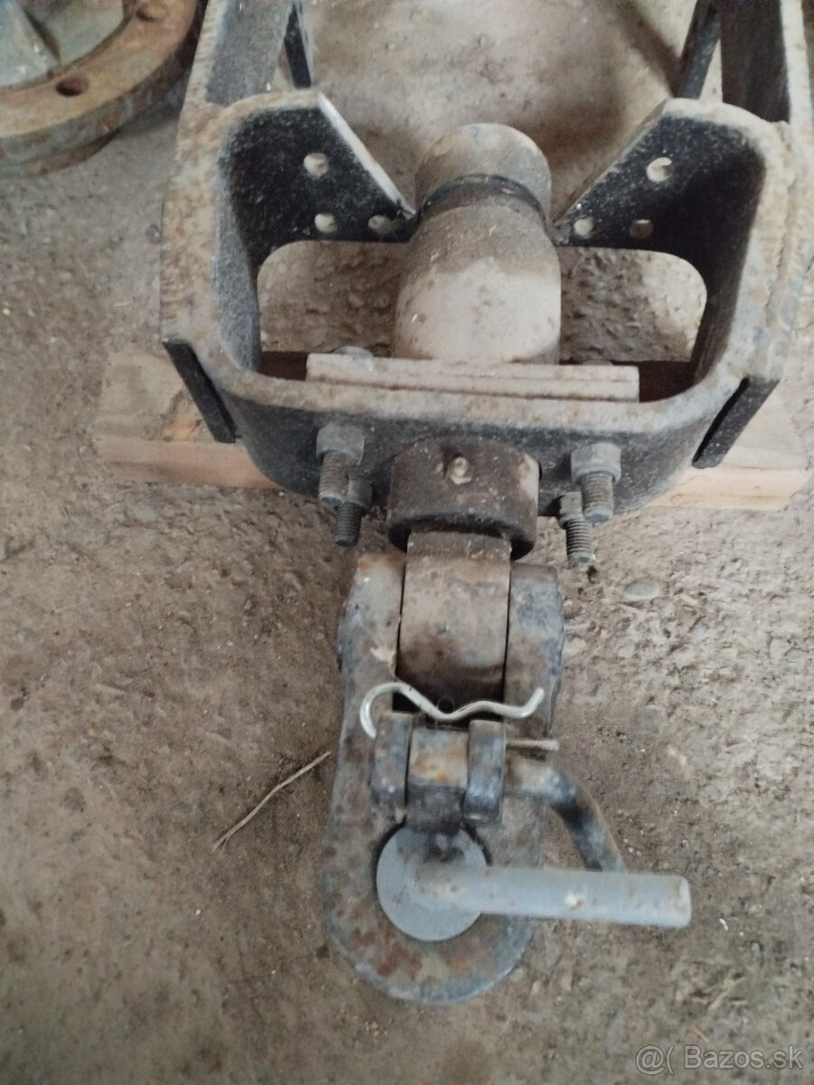 Zadné tiahlo Zetor 25