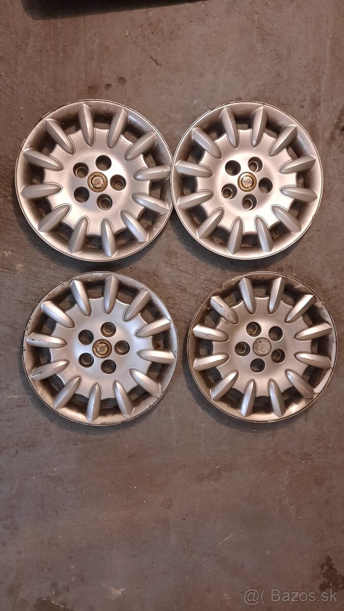 Chrysler voyager plastotrony
