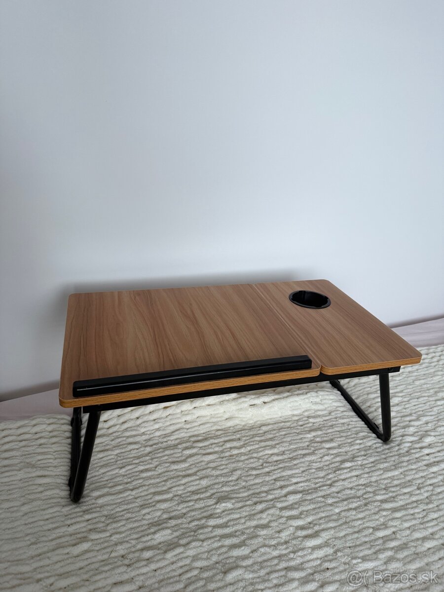 Stojan pod notebook