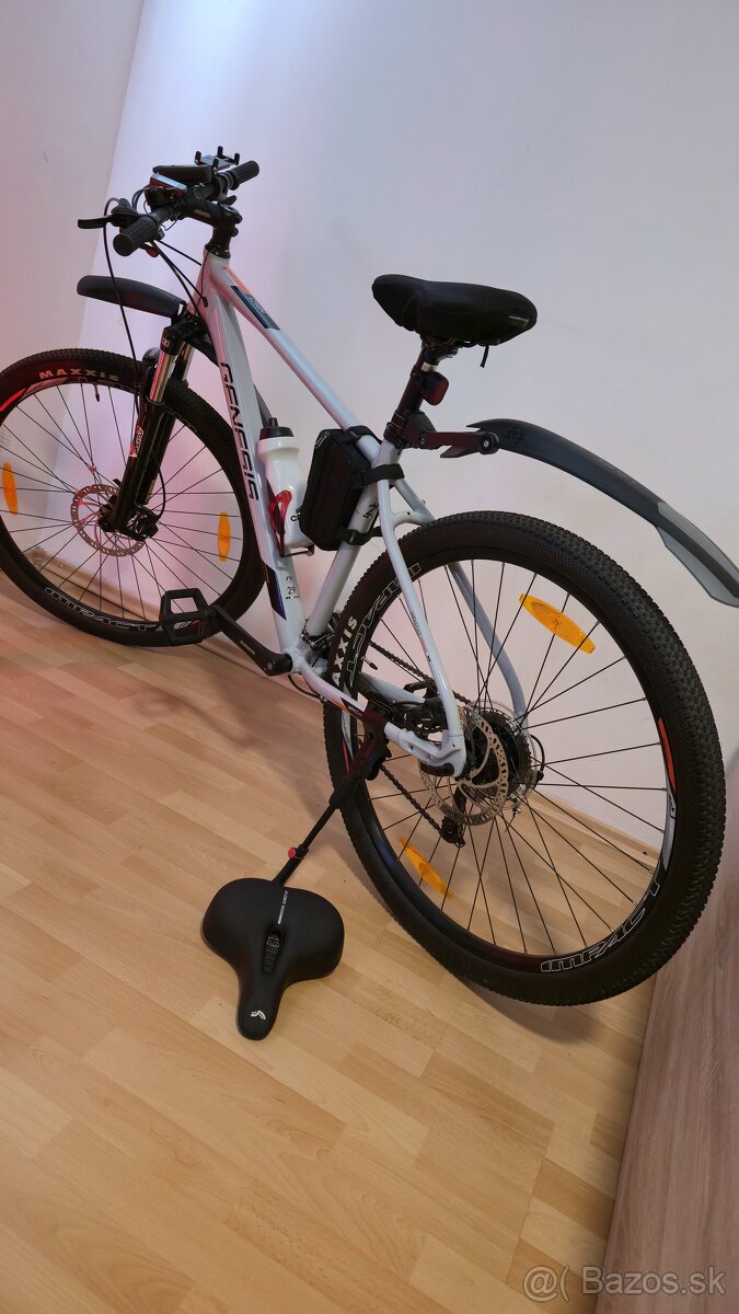 Horský bicykel genesis