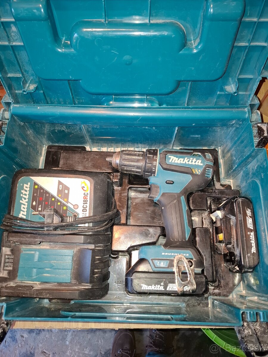 Aku skrutkovač makita 2x 2ah bateria a nabíjačka
