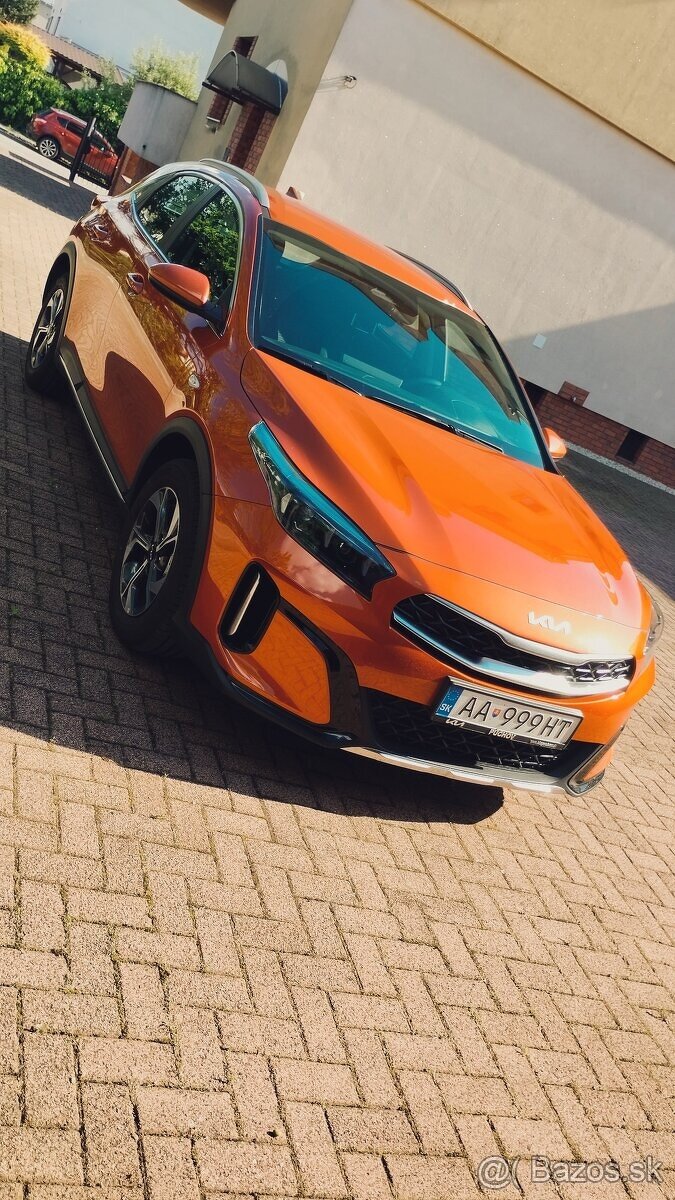 KIA XCEED 1,5 T-Gdi, 103kW, r.v.2025,najazdené 5200km