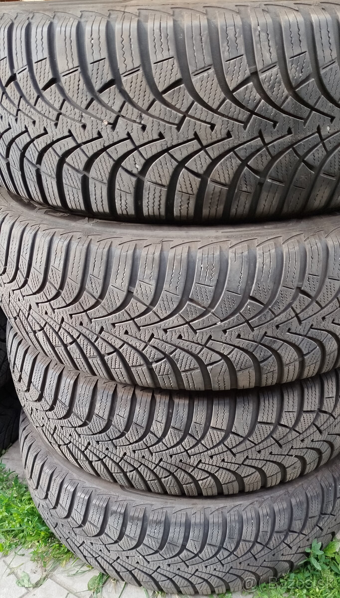 Predam jazdene zimne pneu 205/60R16 92H GOODYEAR UG9+