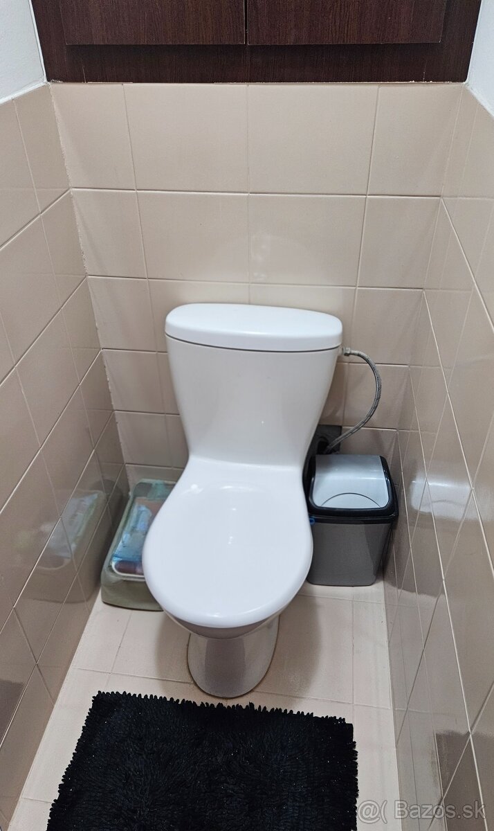 Predám wc, vaňu, kúpeľňovu skrinku s košom, zrkadlo