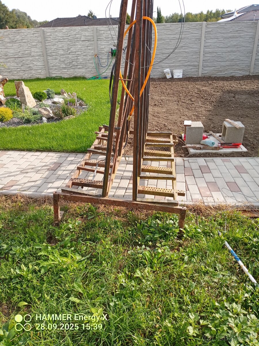 Stojan na okná