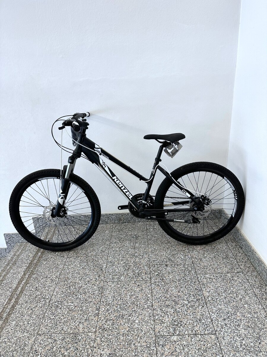 Kenzel Shade Woman, black 26“ (16"), 27,5“ (16")