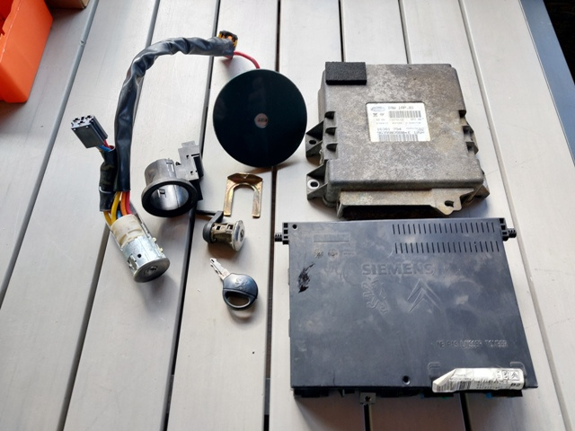 set BSI + riadačka + klúč na peugeot 206 1.4 benzín KFX 55kw