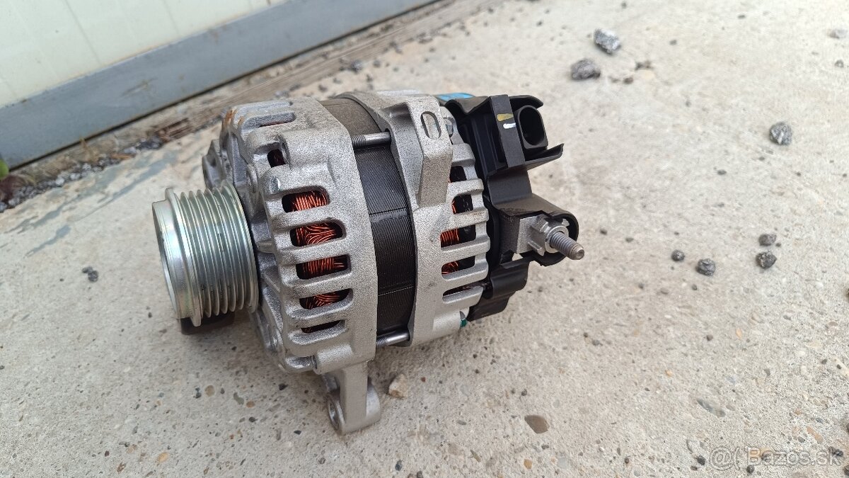 Alternátor kia Hyundai nový 120A jheeco 37300 2j060