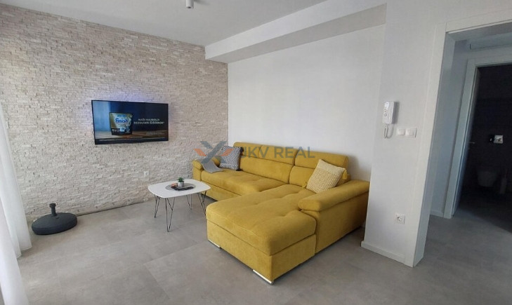 Prenájom 2-izbový byt