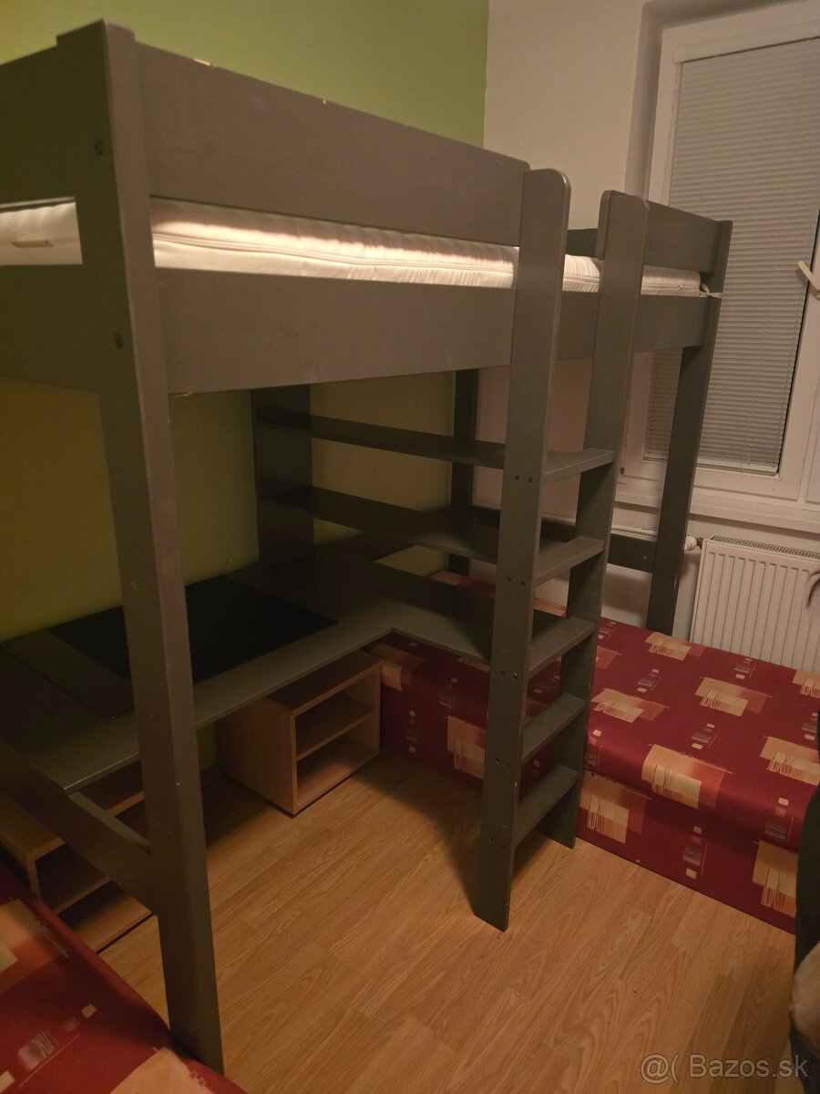 poschodova postel z masivu