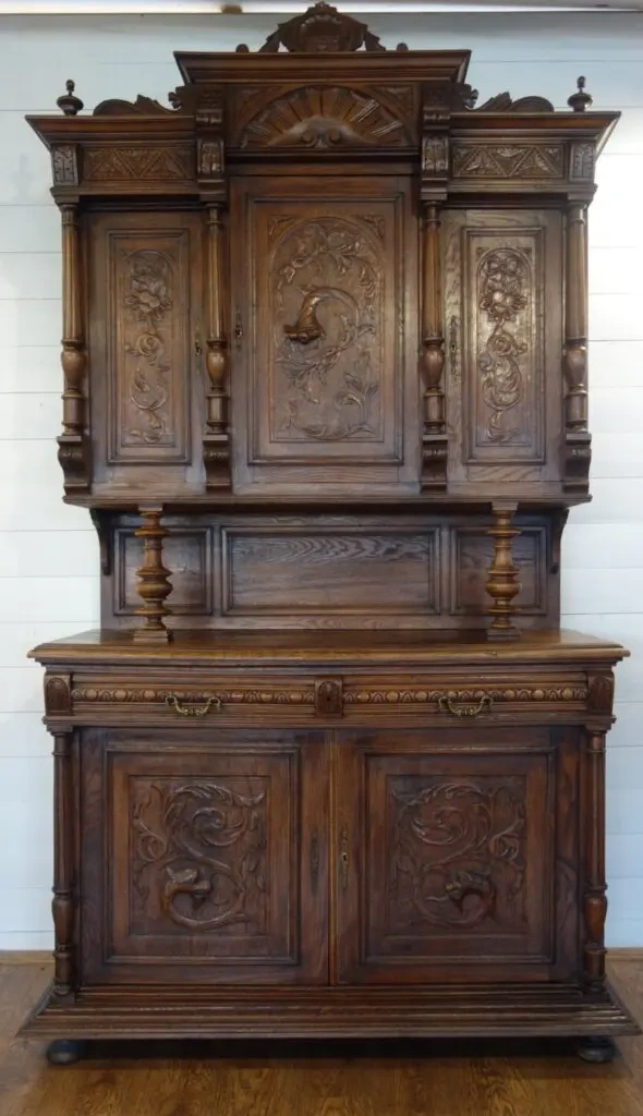 Príborník “ ALT DEUTCH “ ( 1 ).