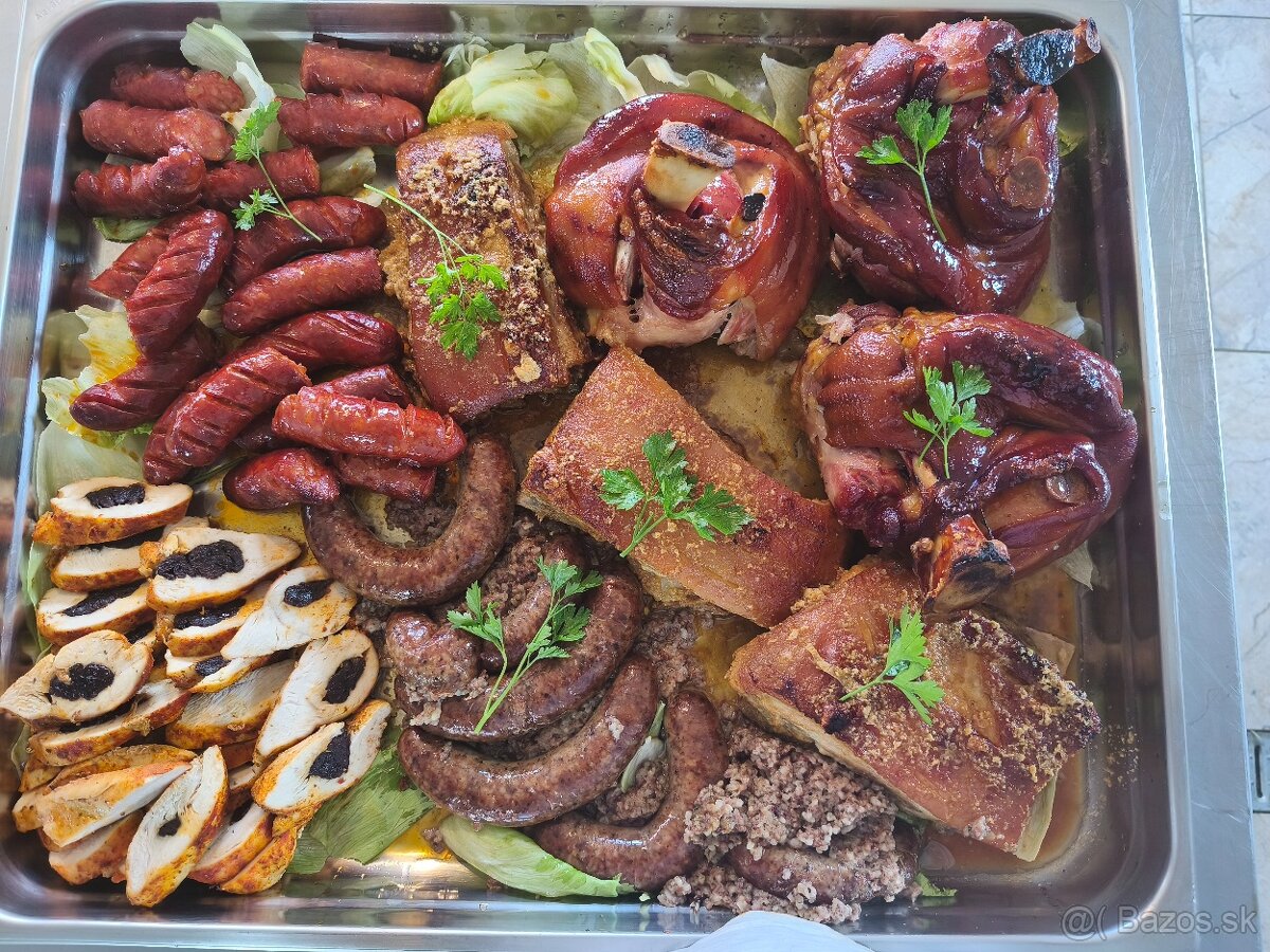 Pečené prasa, kolená, catering