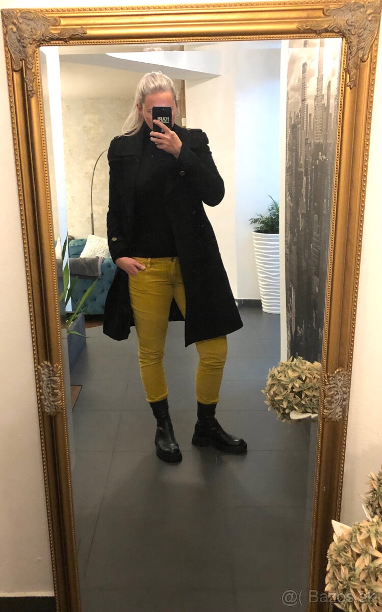 Menčestráky TOMMY HILFIGER v. 38