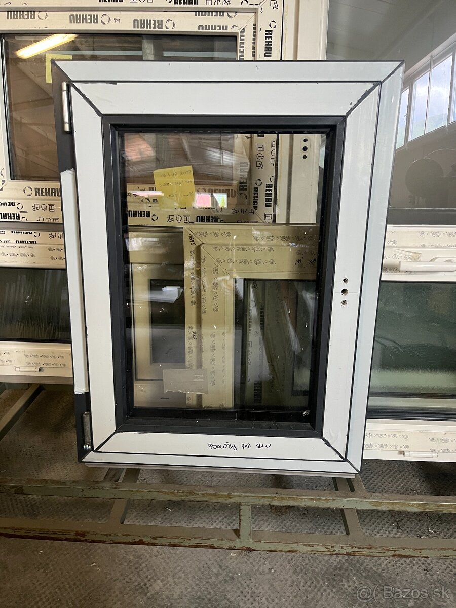 Predám plastové okno 630x810