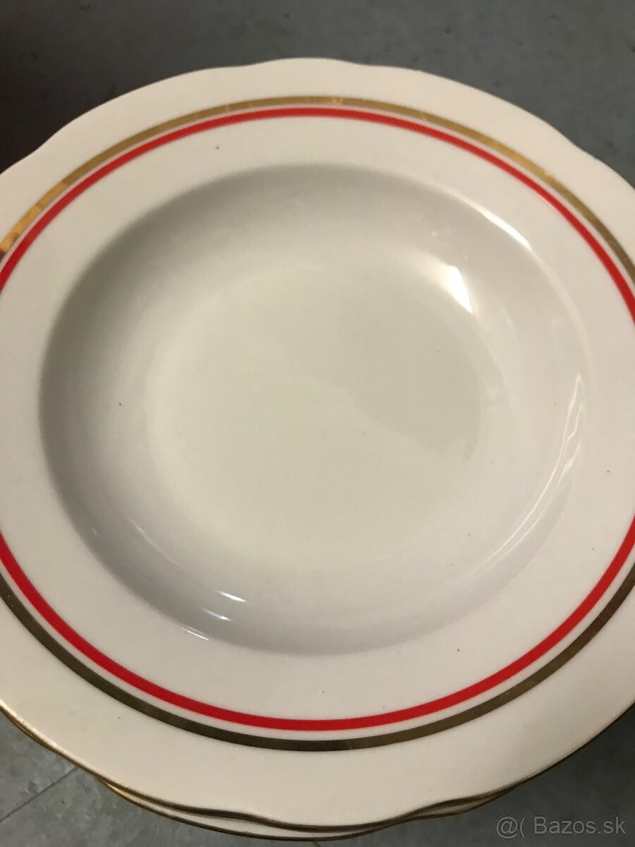 12 ks hlboké porcelánové taniere BOHEMIA